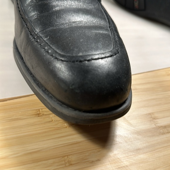 Johnston & Murphy black slip on loafers. Size 11M. - Picture 7 of 8